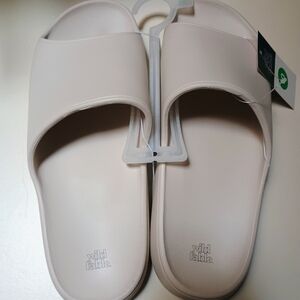 Wild Fable Women's Cream Slide Sandals